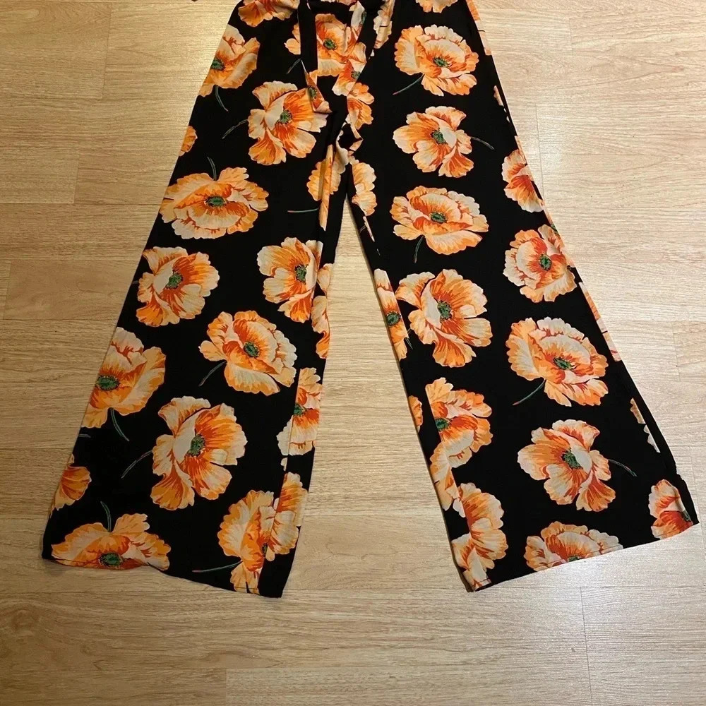 Forever 21 Flower Large Print Wide Leg Pants  Black, Orange, White, Women Size L